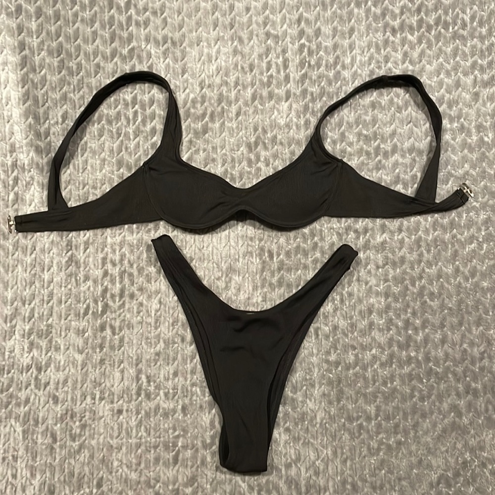 Black Two Piece Swimsuit S